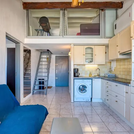 T2 Mont St Martin Apartment
